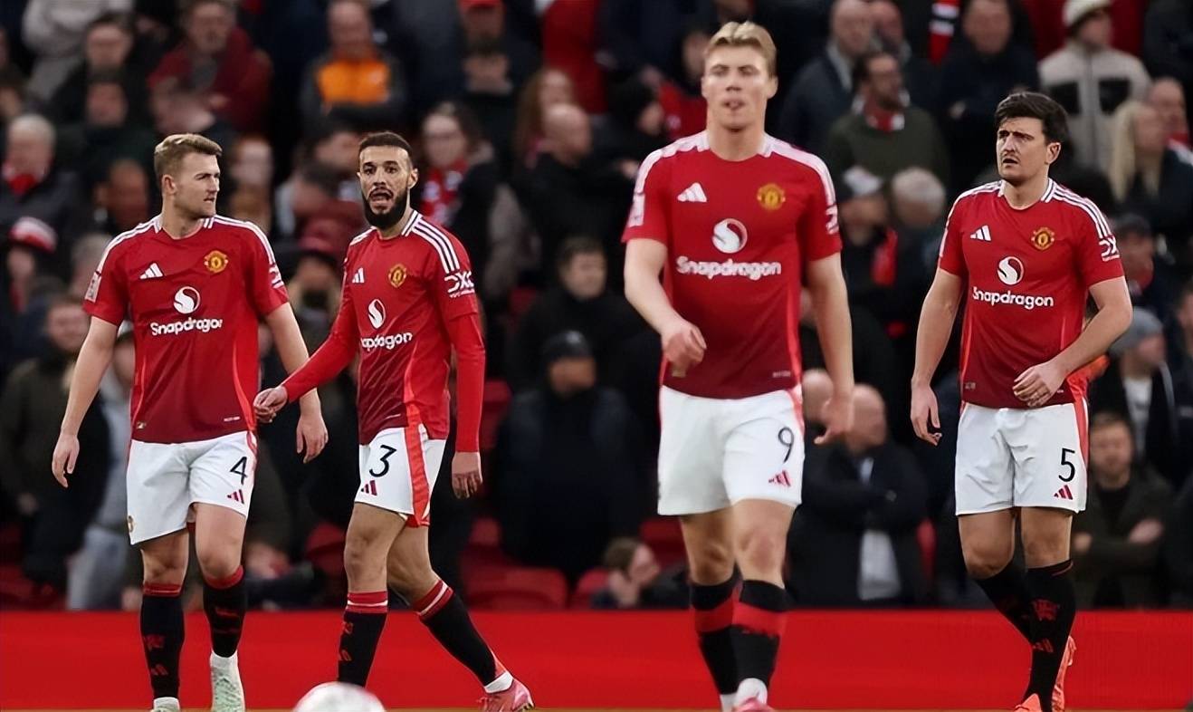 足球报：海港内部鼓励球员放开去打，高层无条件信任穆斯卡特