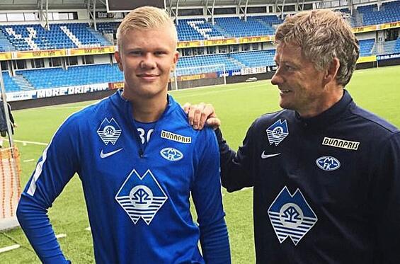 国脚连续助攻，带动全队节奏