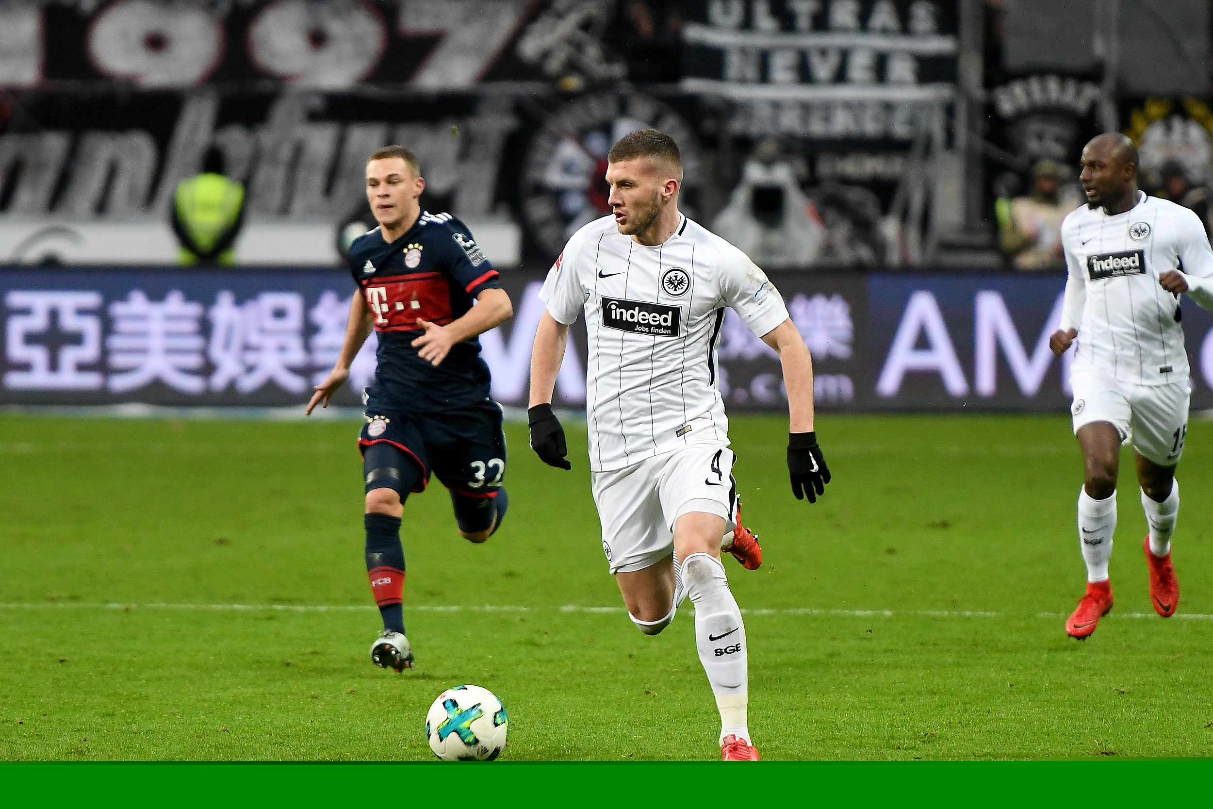 卡马拉6记三分刷新生涯新高，砍下赛季新高的21分