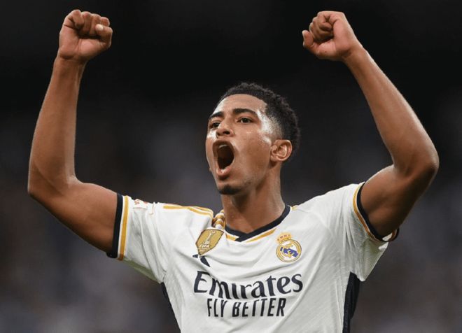 篮球湖人锁定比赛胜局，球迷狂喜