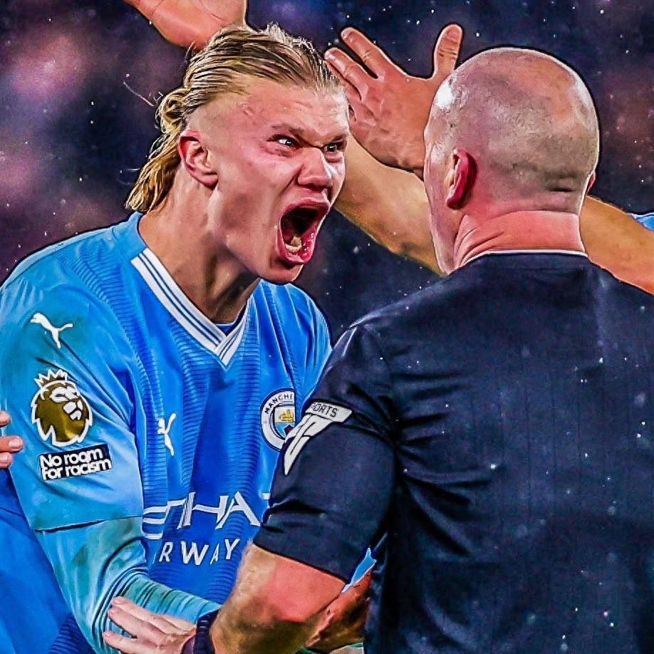 麦克阿瑟FCvs大埔亚冠赛前为香港大埔火灾遇难者...