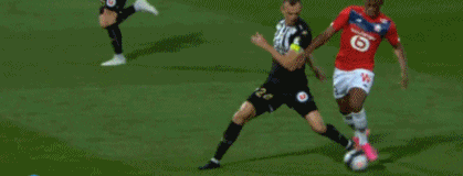 两条重大线索表明卡洛斯·巴莱巴即将加盟曼联。