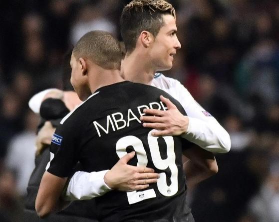 篮球篮网全队完成高强度训练