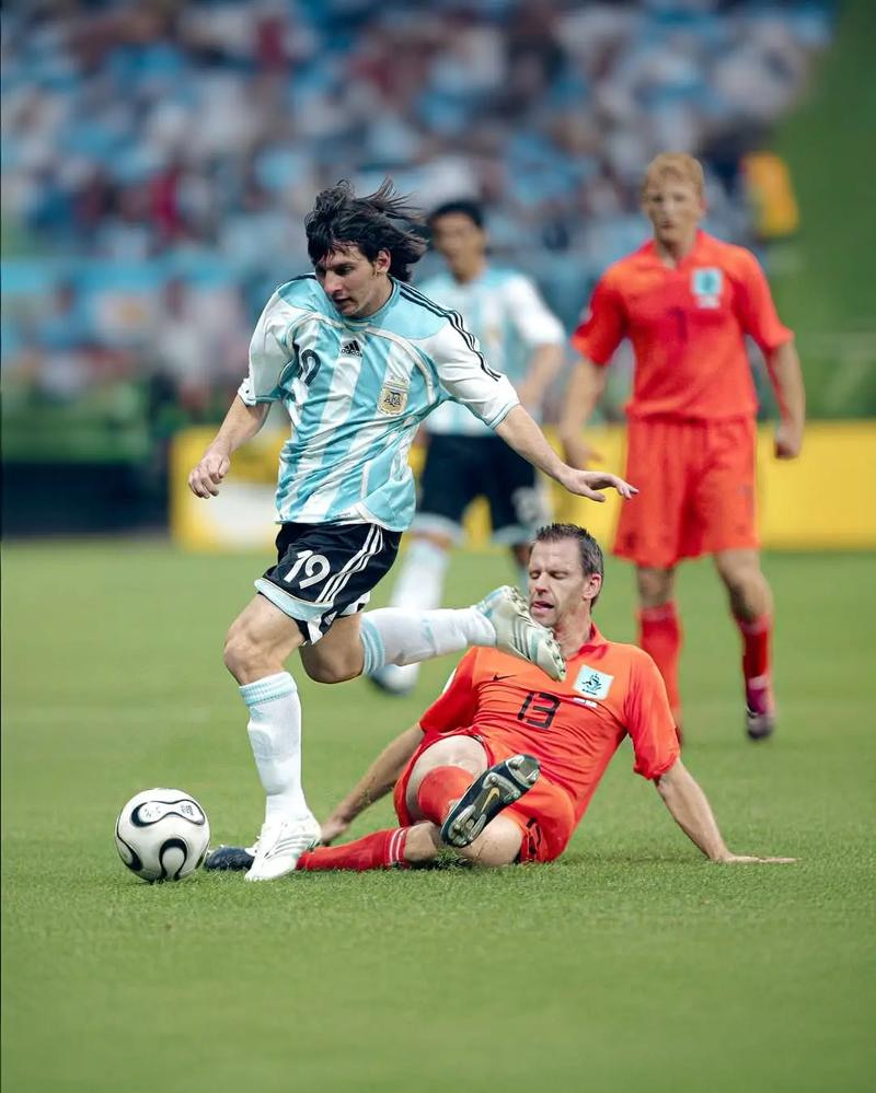 30场零进球！皇马8000万先生陷入断崖式低谷，或刷新41年尴尬纪录